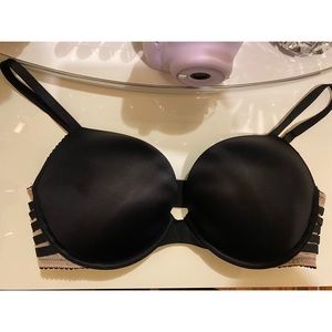 Victoria’s Secret Bombshell Bra 36D